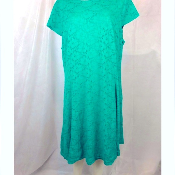 Dresses & Skirts - Women’s Plus Green Lace Dress Size 1X, used $7.00